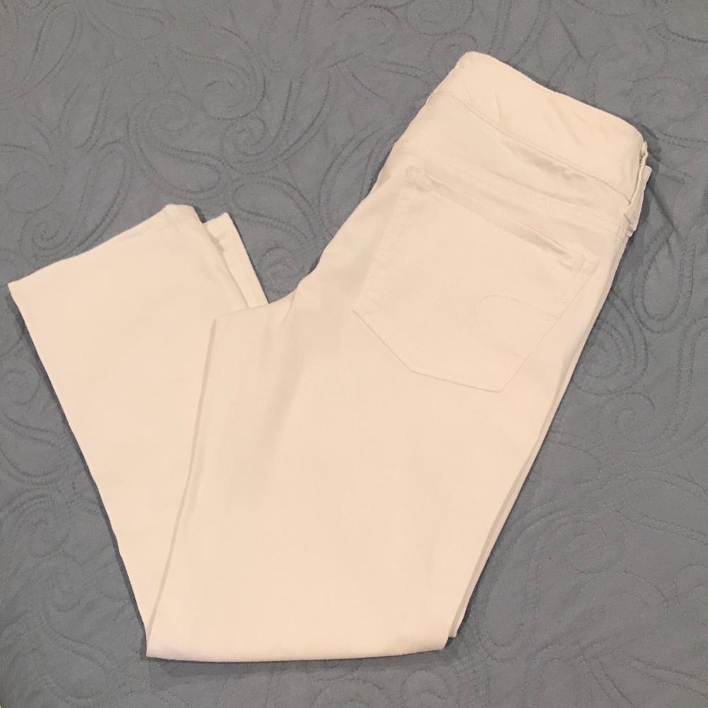American Eagle cropped jeans